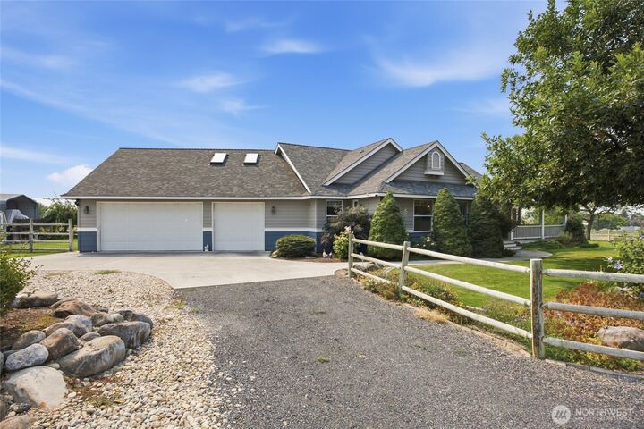 Property Photo:  7203  Dahl  NE  WA 98837 