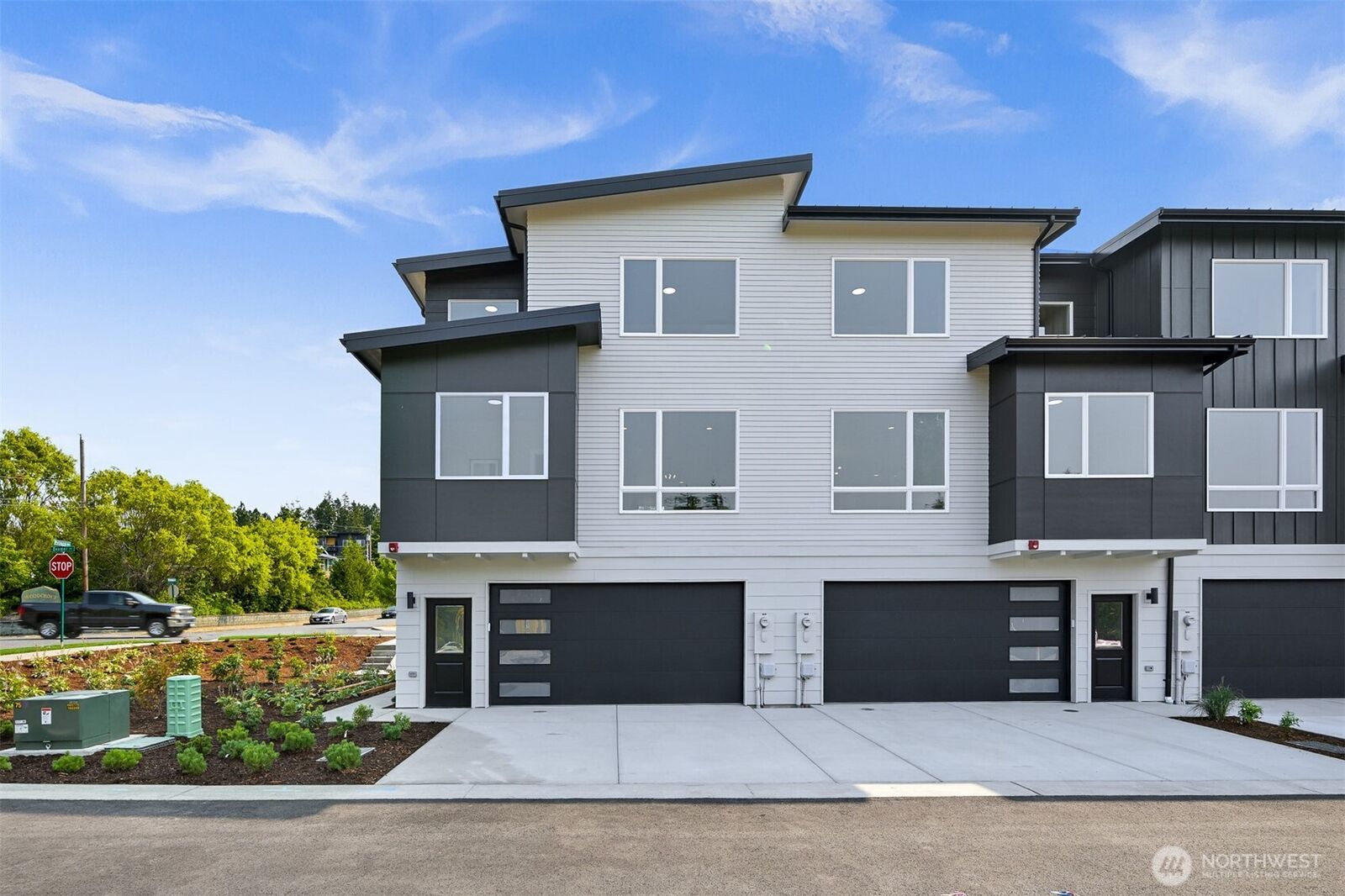 Property Photo:  219  Prince Avenue 105  WA 98226 