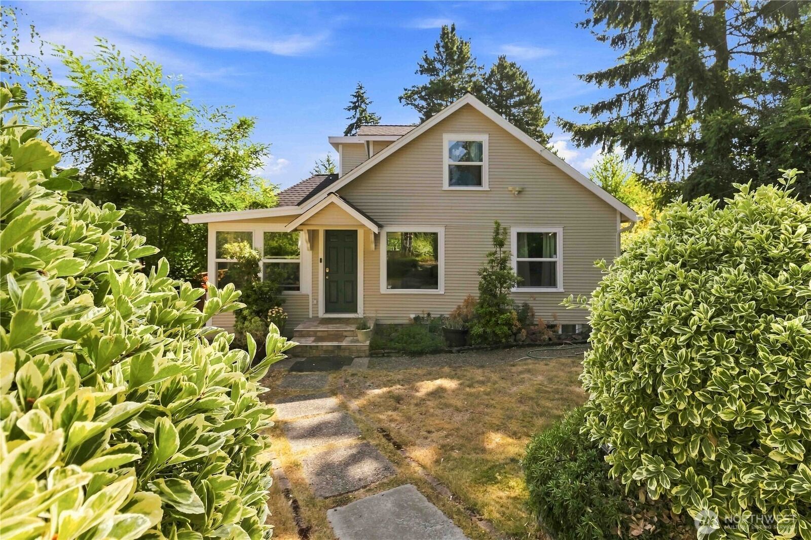 Property Photo:  14350  Corliss Avenue N  WA 98133 