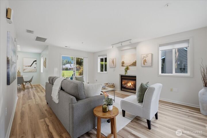 Property Photo: 321 SE Orchard Dr. 13 WA 98045