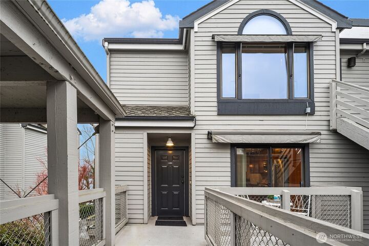 Property Photo: 6121 NE 175th Street A308 WA 98028