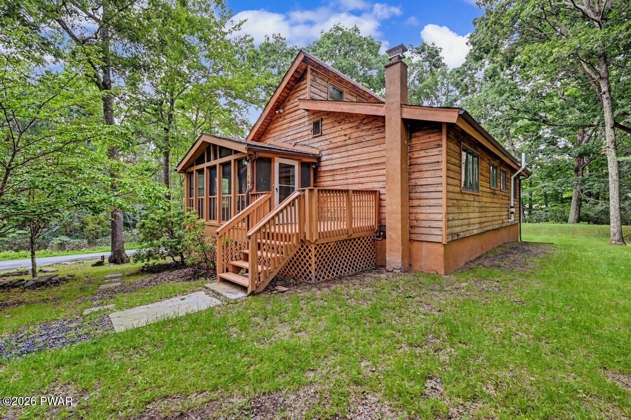 Property Photo: 185 Maple Drive PA 18458
