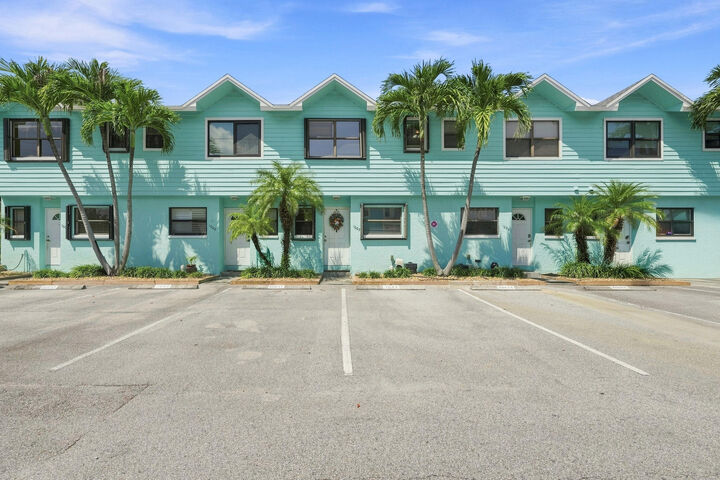 Property Photo: 13521 S Indian River Drive 1003 FL 34957