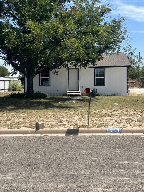 Property Photo: 1517 Culberson Street TX 76903