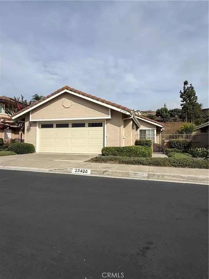 Property Photo: 27428 Via Petra CA 92675