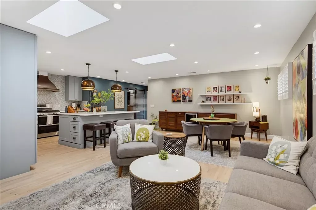 Property Photo:  23420 Walnut Street  CA 90501 