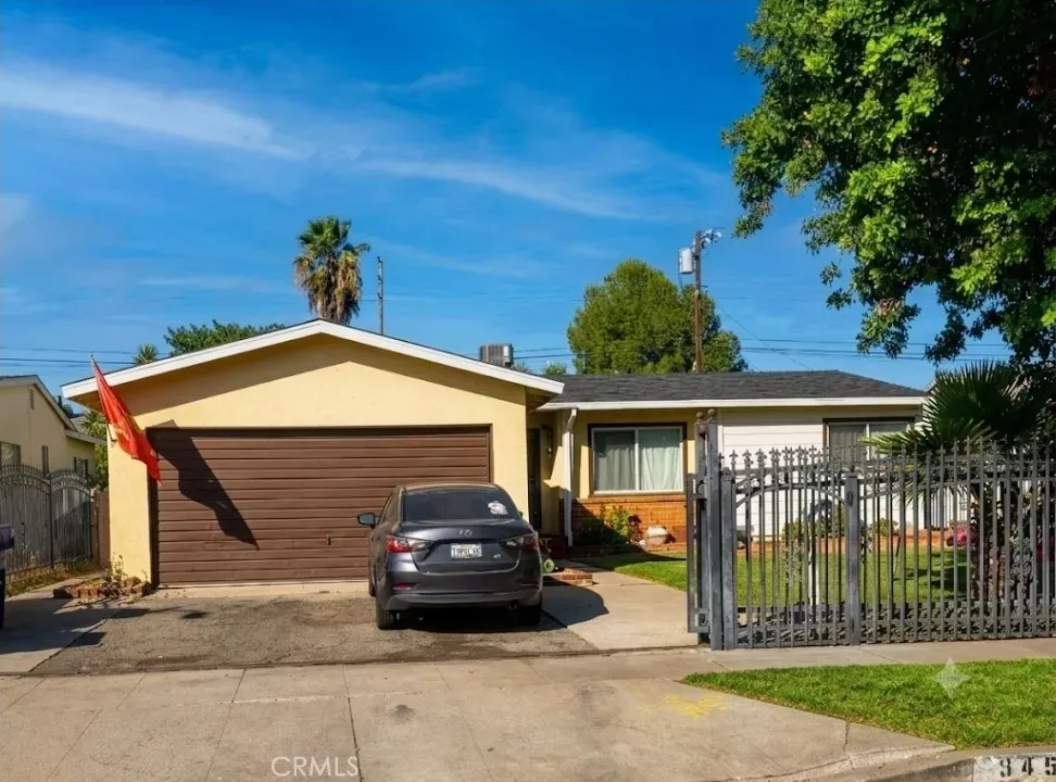 Property Photo:  9456 Sandusky Avenue  CA 91331 