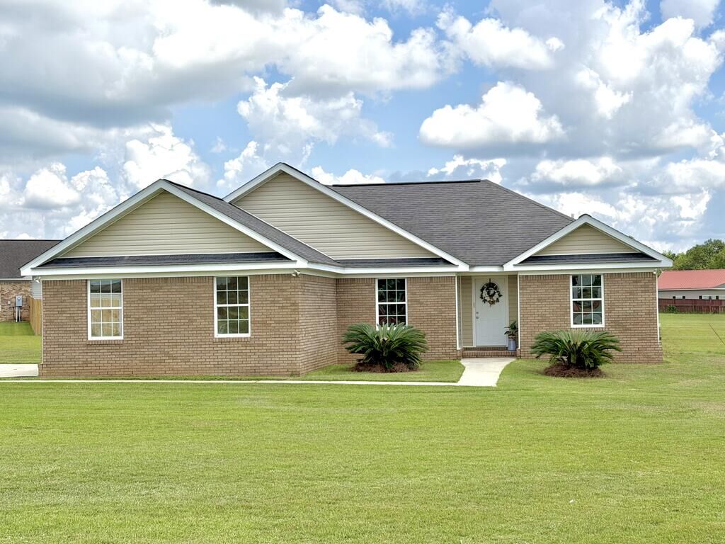 Property Photo:  2371 Glen Lawrence Rd  AL 36321 