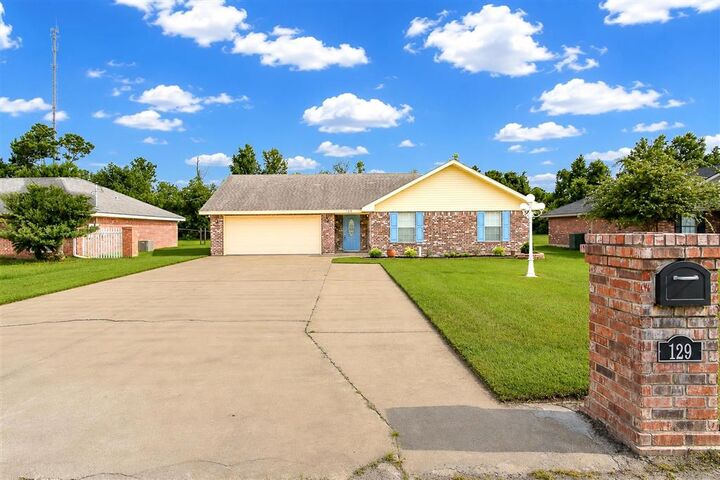 Property Photo: 129 Cassy Drive LA 70663