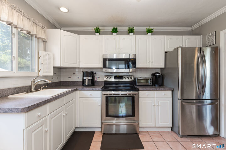 Property Photo:  18 Harris Road  CT 06401 