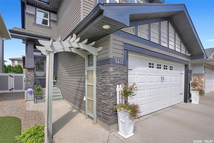 Property Photo: 5471 Universal Crescent SK S4W 0K8
