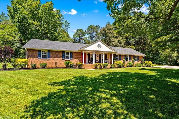 Property Photo: 140 Spicewood Lane NC 28147