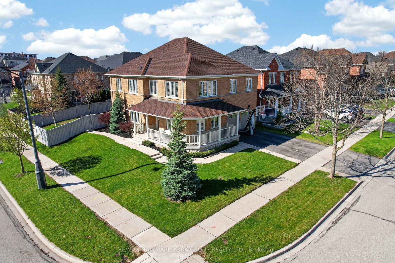 Property Photo: 75 McLarty Gate ON L4G 0G5