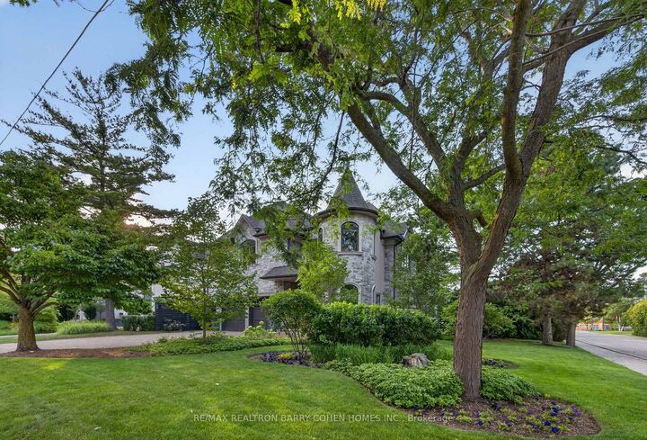 Property Photo: 100 Munro Boulevard ON M2P 1C4