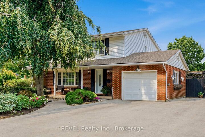 Property Photo: 4123 Dorchester Road ON L2E 6N1