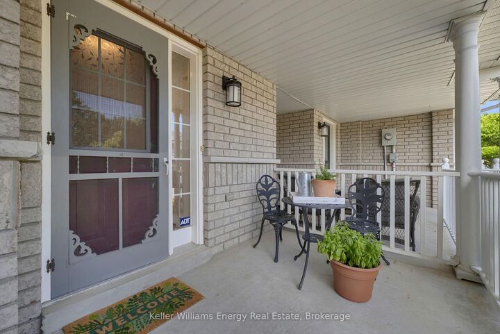Property Photo:  4 Primeau Avenue  ON L1M 2B7 