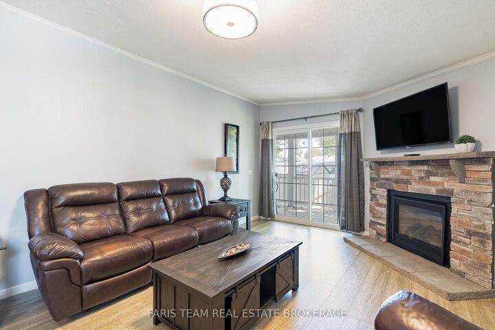 Property Photo: 37 Hawthorne Drive ON L9S 1P1