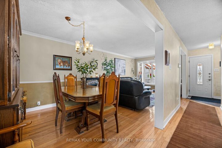 Property Photo: 5 Dale Road ON L1S 5W4