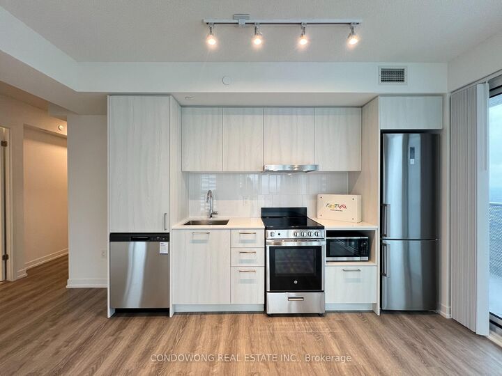 Property Photo: 195 Commerce Street 4015 ON L4K 0P9