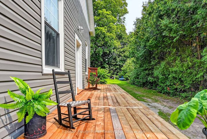 Property Photo:  13922 County Road 2 Road  ON K0K 1S0 