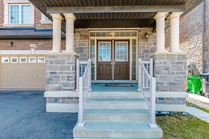 Property Photo: 33 Tiger Crescent ON L6R 0C8