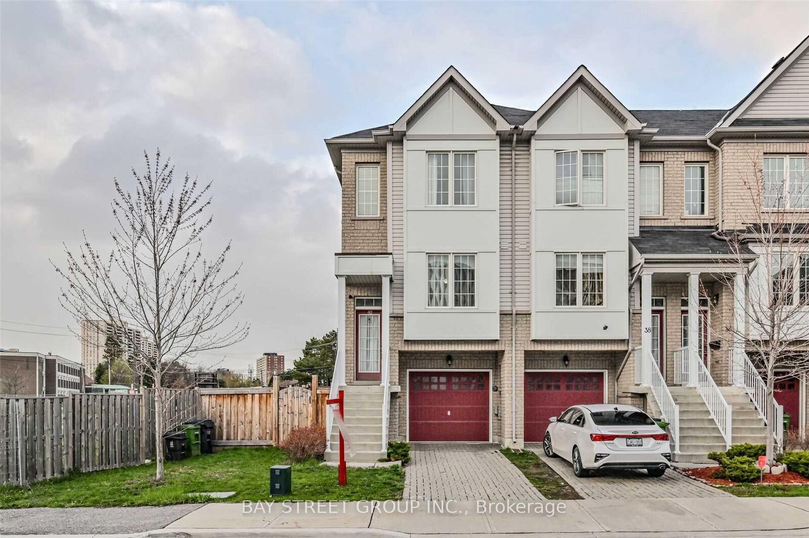 Property Photo:  40 Mantello Drive  ON M3J 0H5 