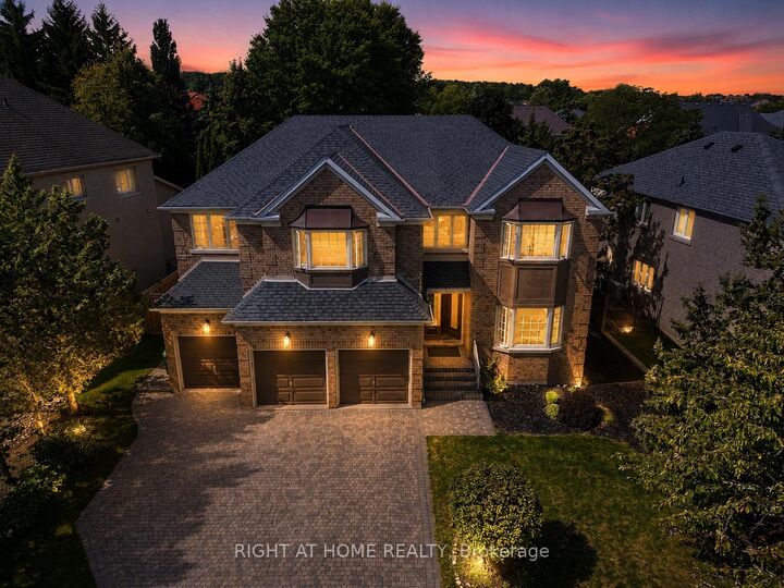2427 Erin Centre Boulevard — photo 1