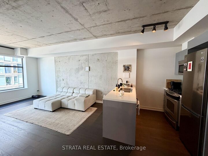 Property Photo:  1201 Dundas Street E 606  ON M4M 1S2 