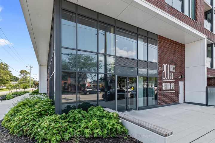 Property Photo:  201 Brock Street S 427  ON L1N 4K2 