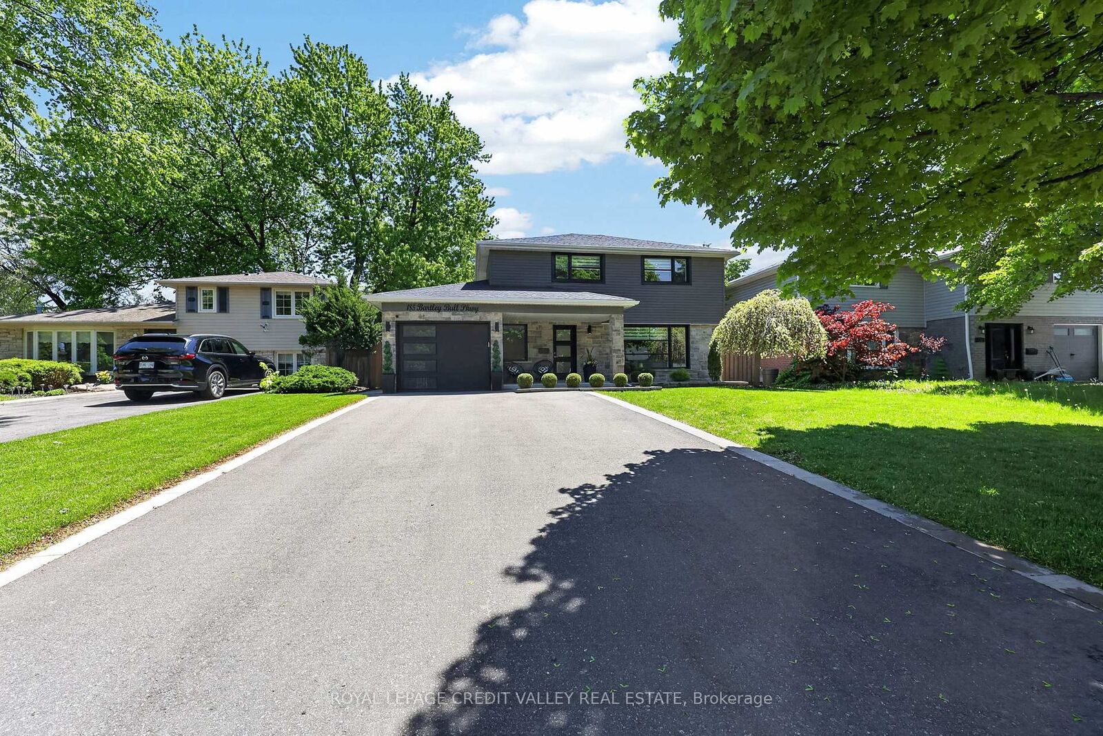 Property Photo: 185 Bartley Bull Parkway ON L6W 2K1