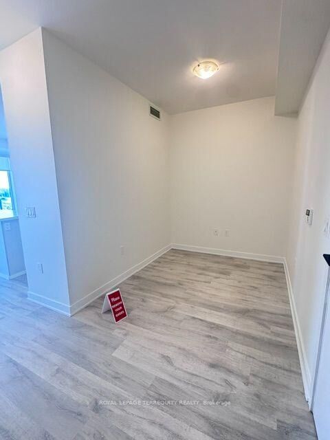 Property Photo:  4675 Metcalfe Avenue 708  ON L5M 0Z8 