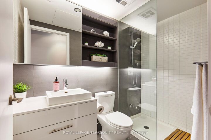 Property Photo: 32 Trolley Crescent 702 ON M5A 0E8