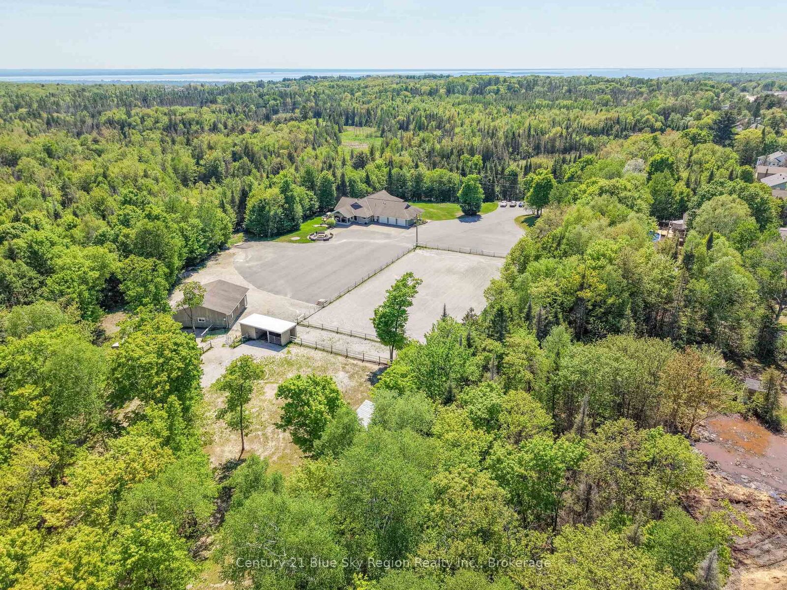 Photo de la propriété: 395 Carmichael Drive ON P1B 8G2