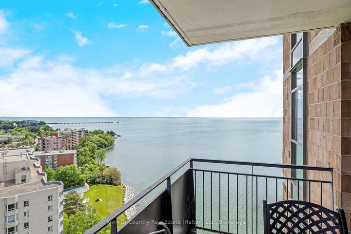 Property Photo: 5250 Lakeshore Road 1906 ON L7L 5L2