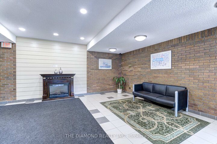 Property Photo: 40 Sunrise Avenue 301 ON M4A 2R4