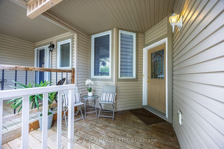 Property Photo:  6 Crampton Drive  ON K7C 4P9 