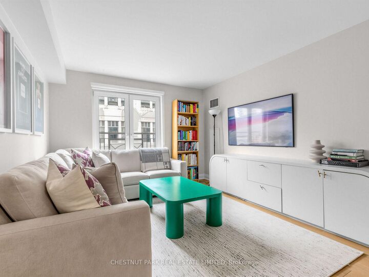 Property Photo: 1 Balmoral Avenue 505 ON M4V 3B9