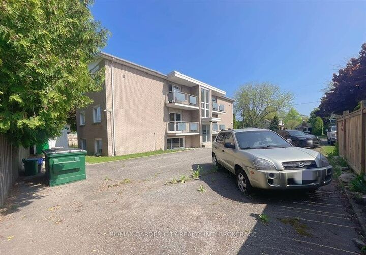 Property Photo: 15 John Street 1 ON L2N 4P2