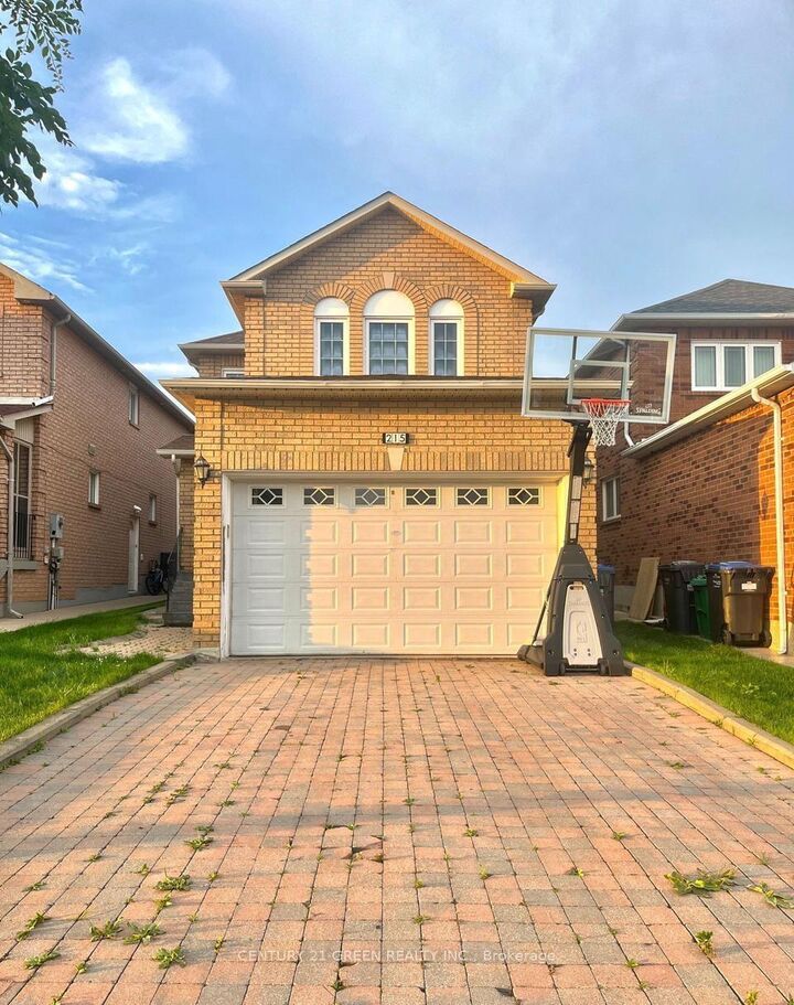 215 Kingknoll Drive — photo 1
