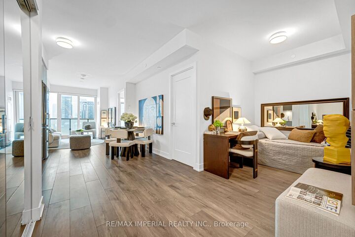 Property Photo:  575 Bloor Street E 2410  ON M4W 0B2 