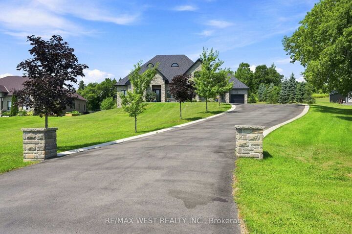Property Photo: 9450 Wellington Road 124 N/A ON N0B 1T0