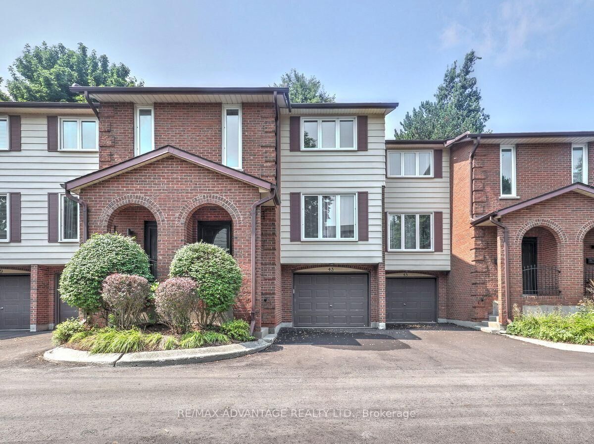 Property Photo: 295 Wilkins Street 43 ON N6C 5C1