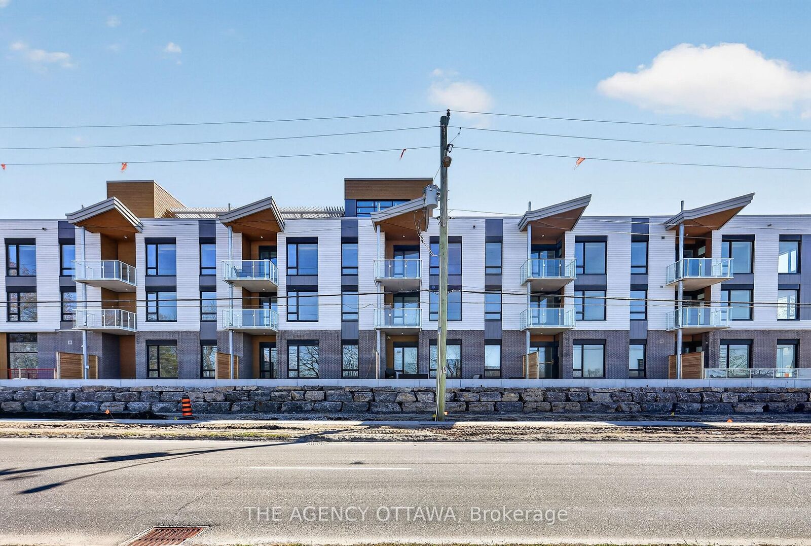 Property Photo:  3085 Riverside Drive 308  ON K1V 9R2 