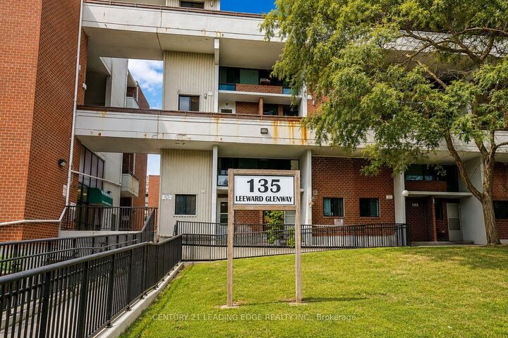 Property Photo: 135 Leeward Glenway 207 ON M3C 2Z2