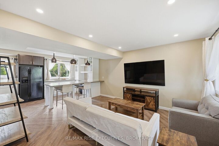 Property Photo: 137 Ford Street ON K7K 4Z7