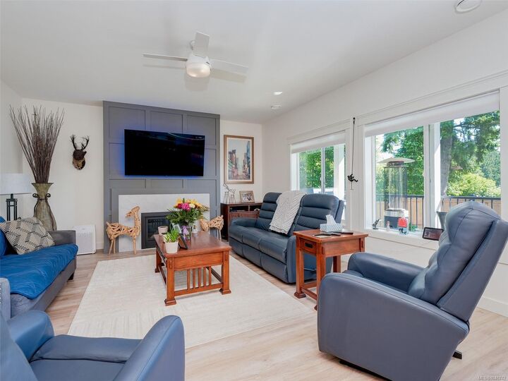 Property Photo: 6512 Noblewood Pl BC V9Z 0W3