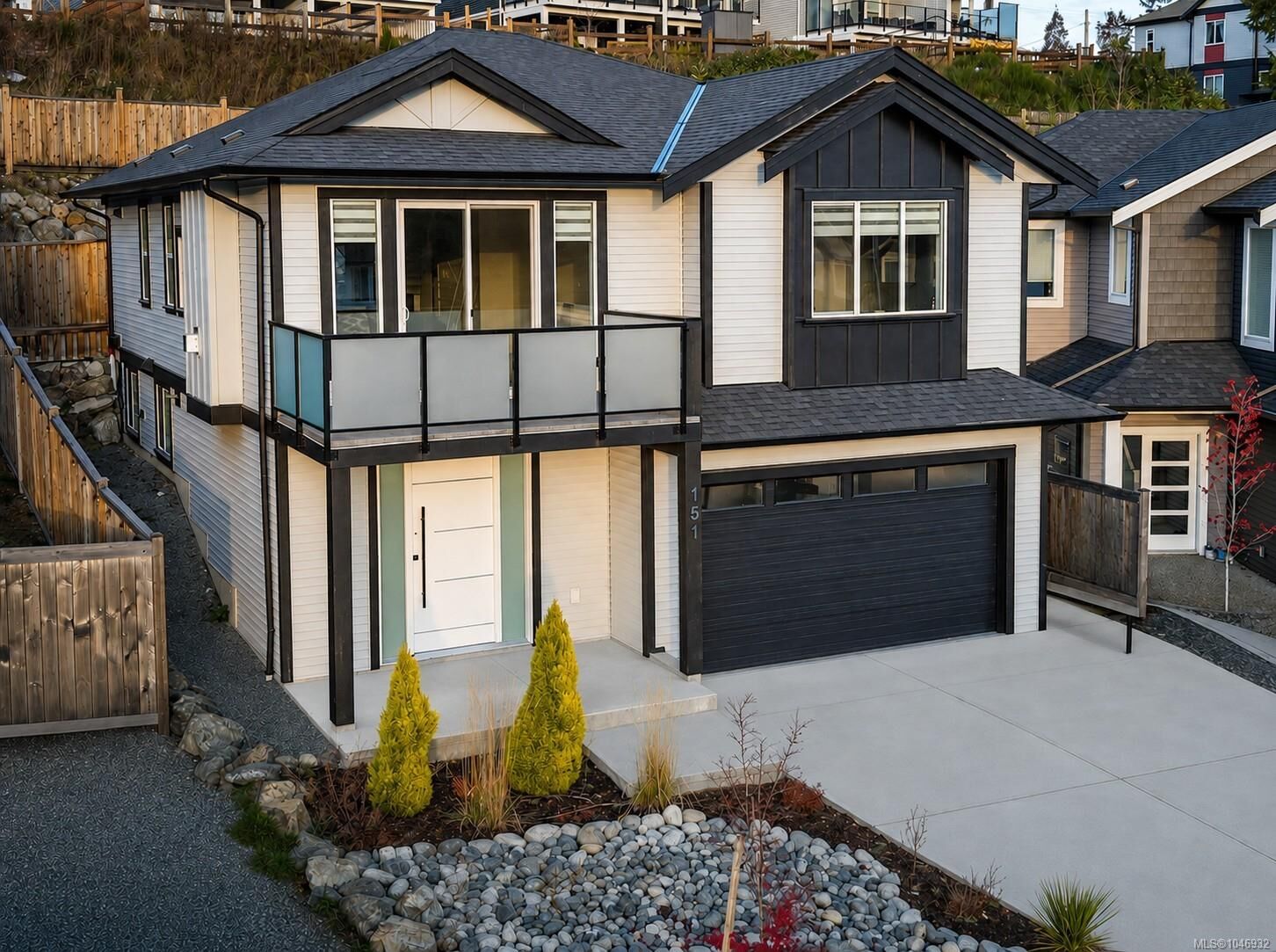 Property Photo: 151 Sunview Rd BC V9T 0M6
