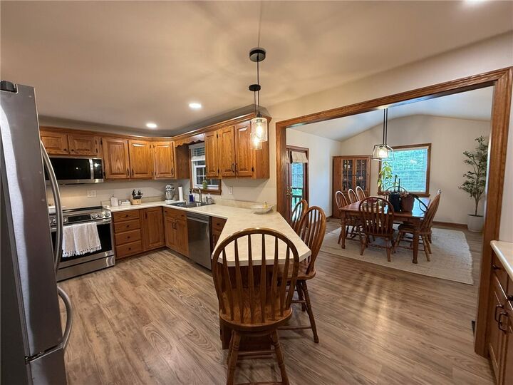 Property Photo:  33 Ashland Way  PA 15690 