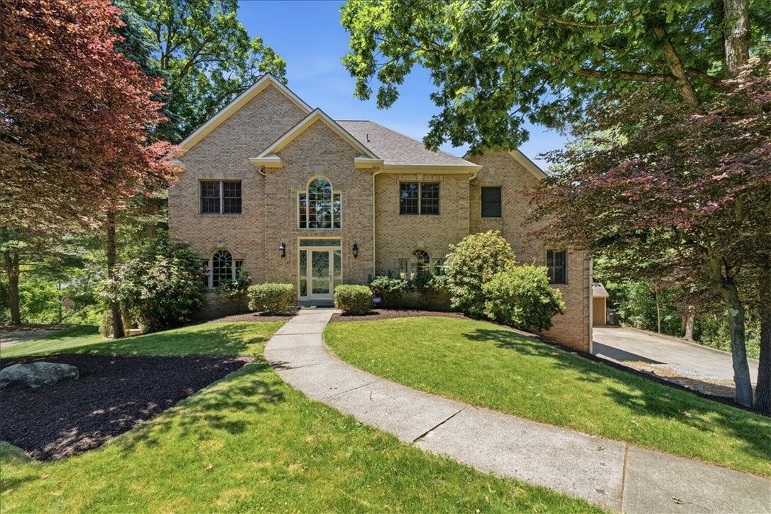 Property Photo: 267 Seasons Dr PA 15090