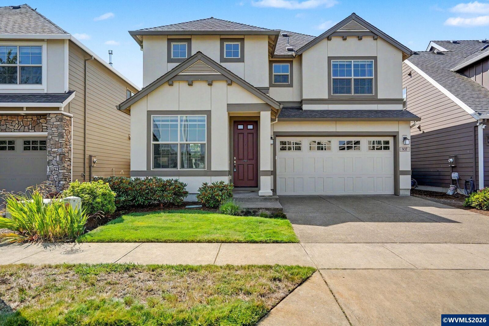Property Photo: 937 SE Bayshore Cir OR 97333